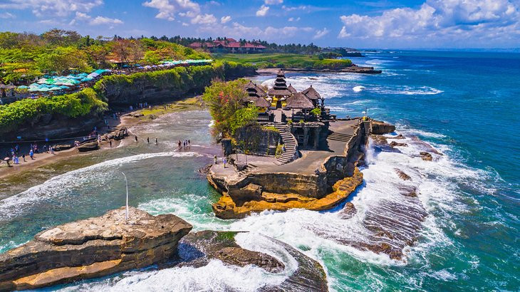 Đền Pura Tanah Lot ở Bali