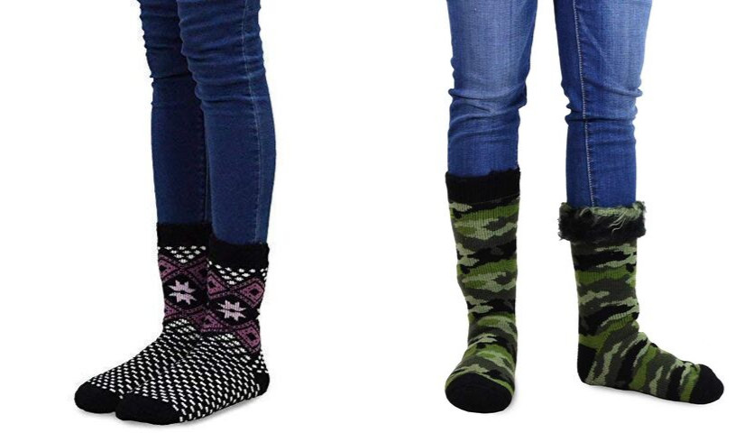 Người phụ nữ mang tất Tee Hee slipper