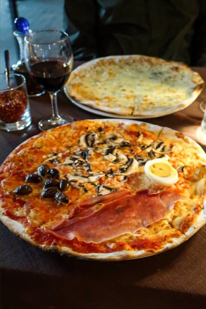 Pizza ở Italy