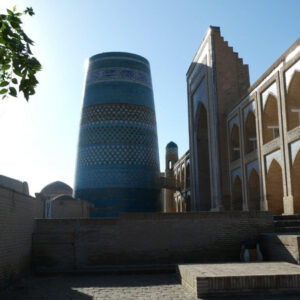 Khám phá Khiva vào sáng sớm với kiến trúc Hồi giáo độc đáo