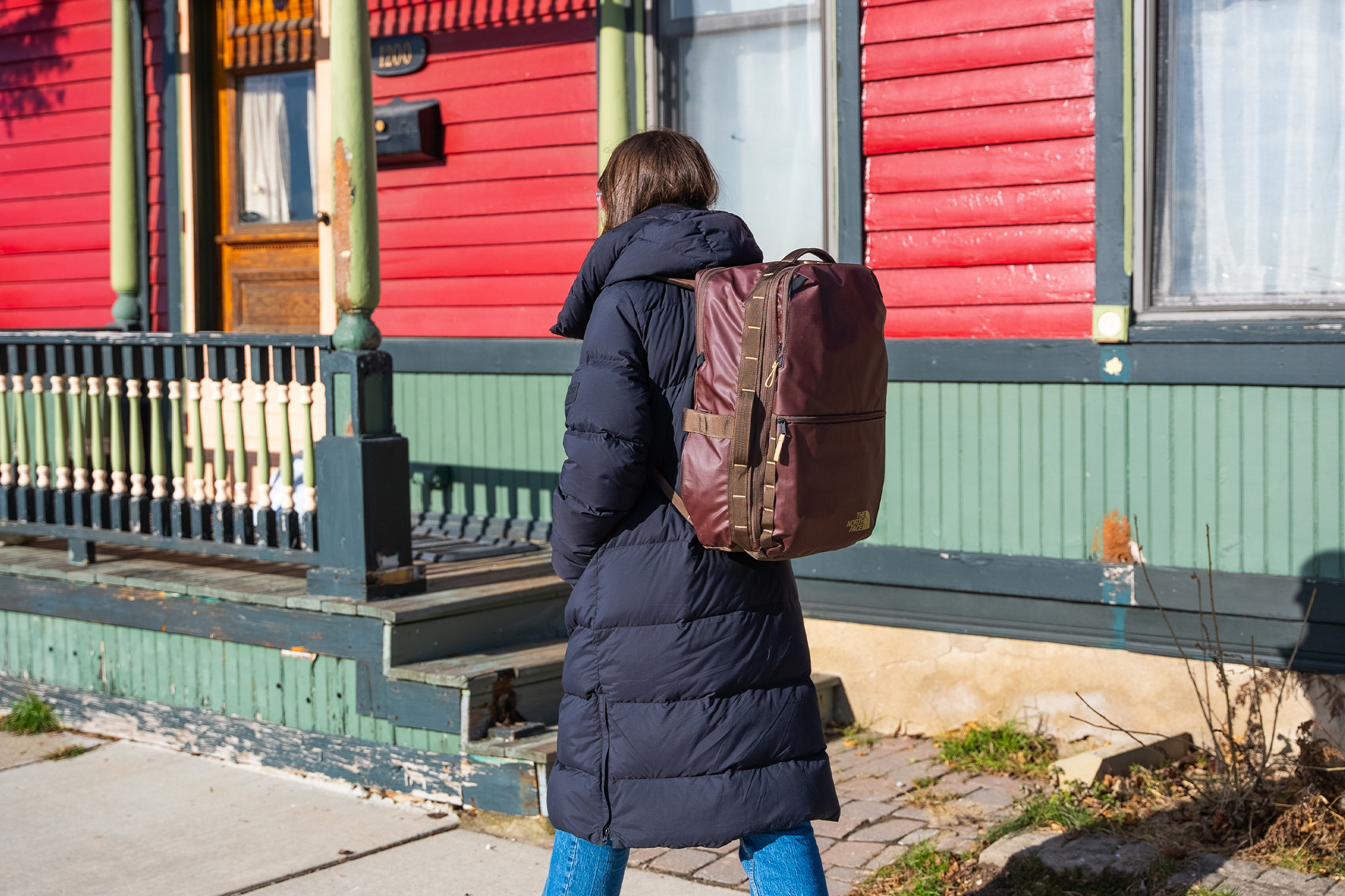 Ba Lô Du Lịch North Face Base Camp Voyager Travel Pack (35L) Bên Hông