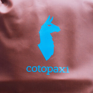 Logo Cotopaxi Allpa 28L Travel Pack