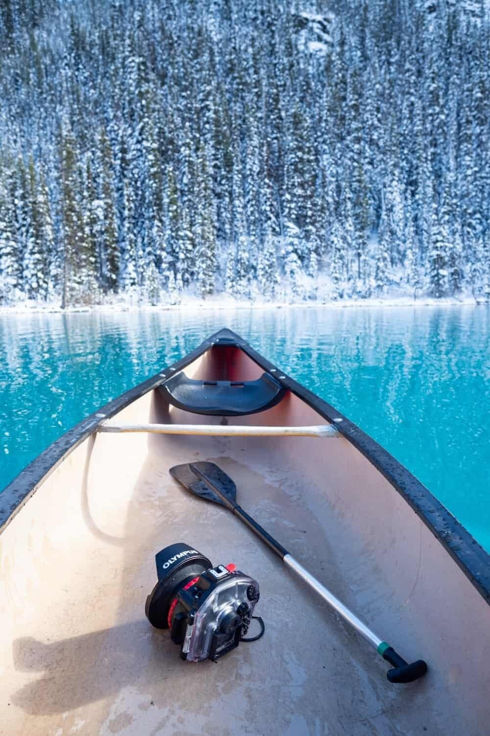 Nhiếp ảnh phong cảnh tuyệt đẹp tại Hồ Louise, Công viên Quốc gia Banff, Canada.
