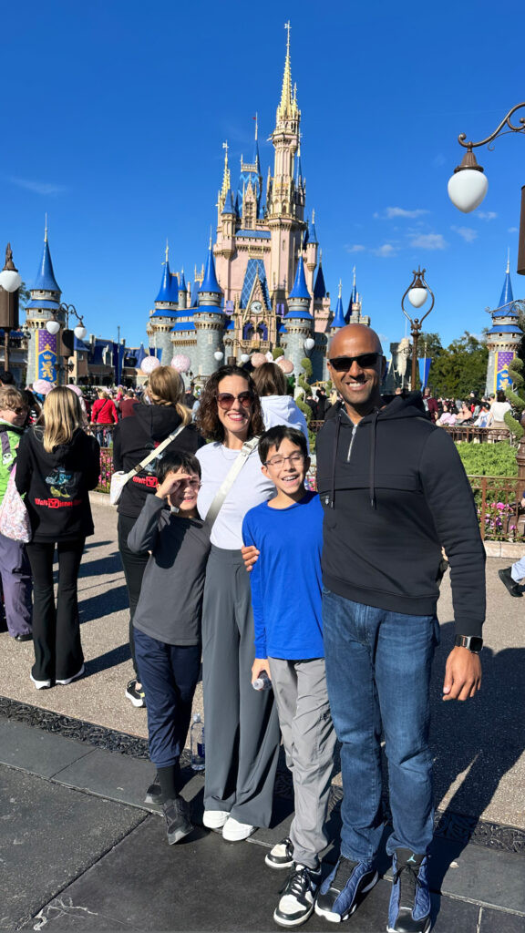 Mặc đồ Athleta ở Disney World