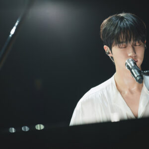 Im Sol và Ryu Sun Jae trong phim Lovely Runner