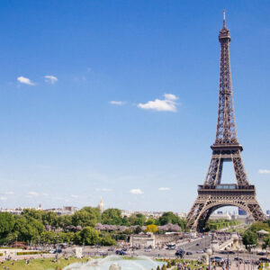 Khung cảnh lãng mạn của tháp Eiffel, Paris, Pháp