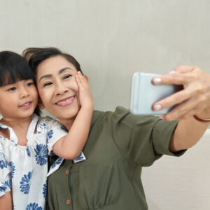 Sinh viên y khoa đang học tập