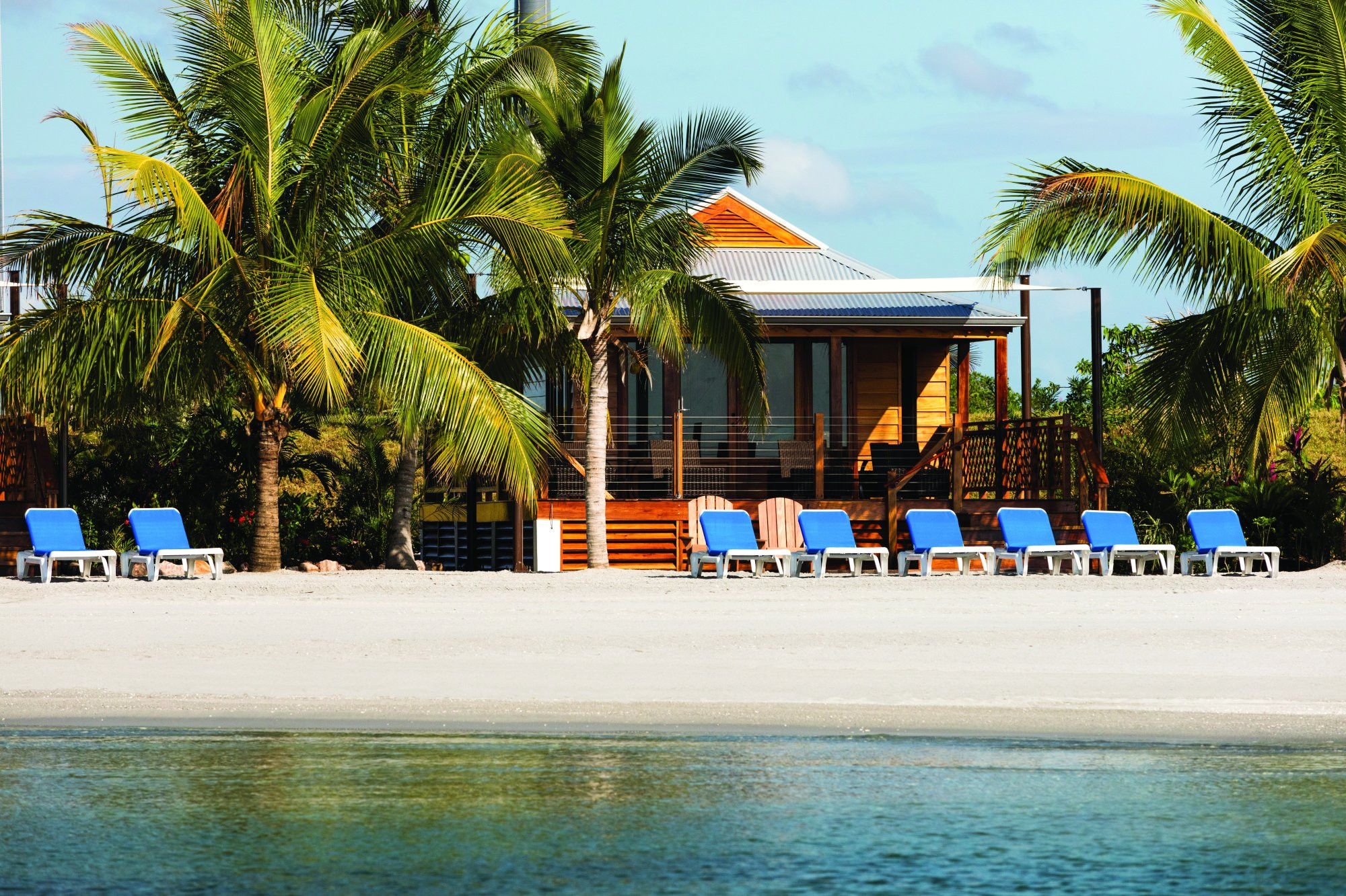 Biệt thự sang trọng nhìn ra biển xanh tại Harvest Caye, Belize
