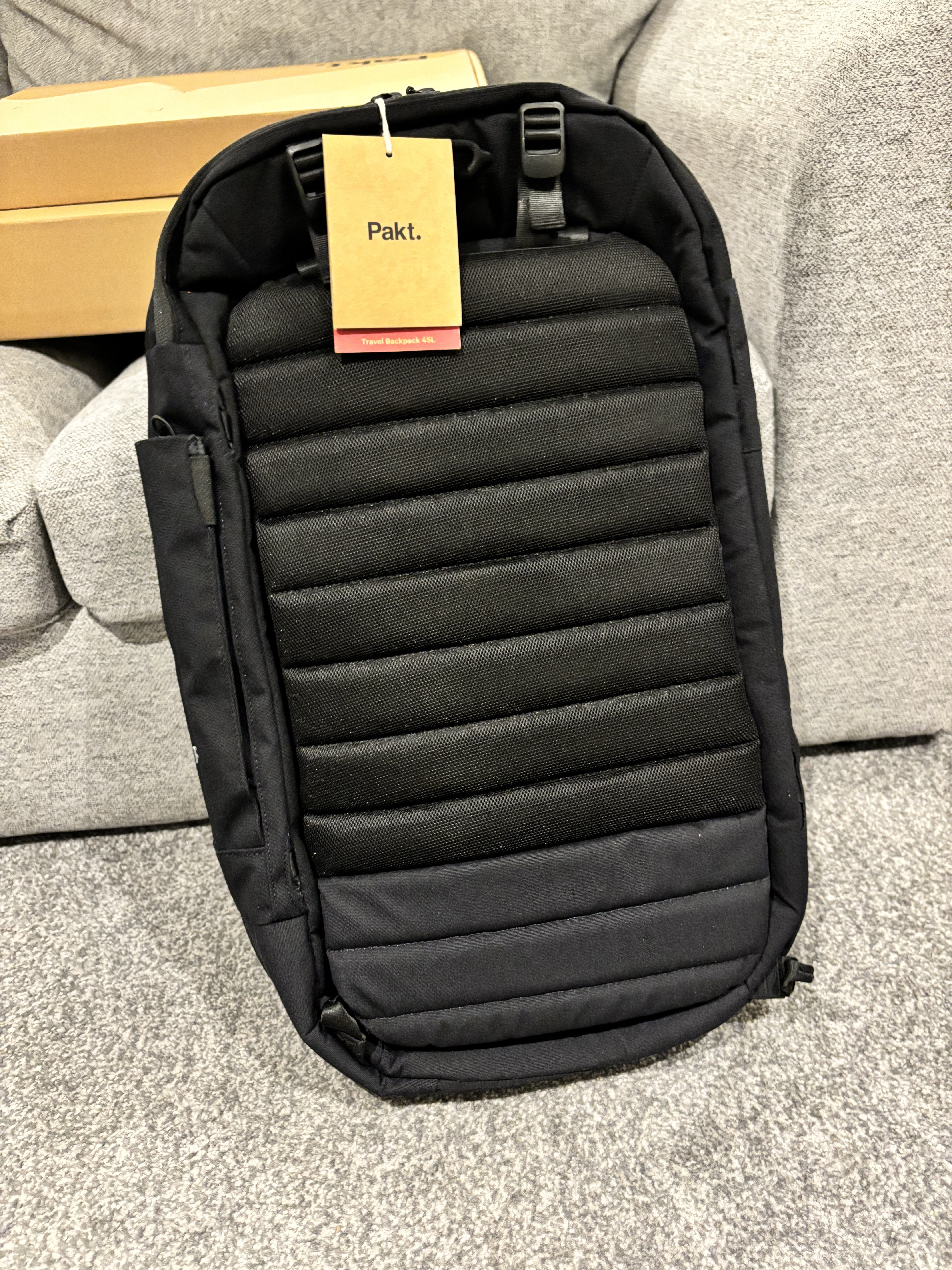 Pakt Travel Backpack thoải mái khi sử dụng