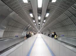 Ứng dụng của Travelator tại sân bay