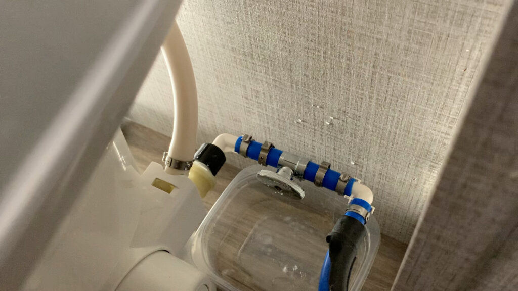 Van khóa toilet rất được khuyến khích