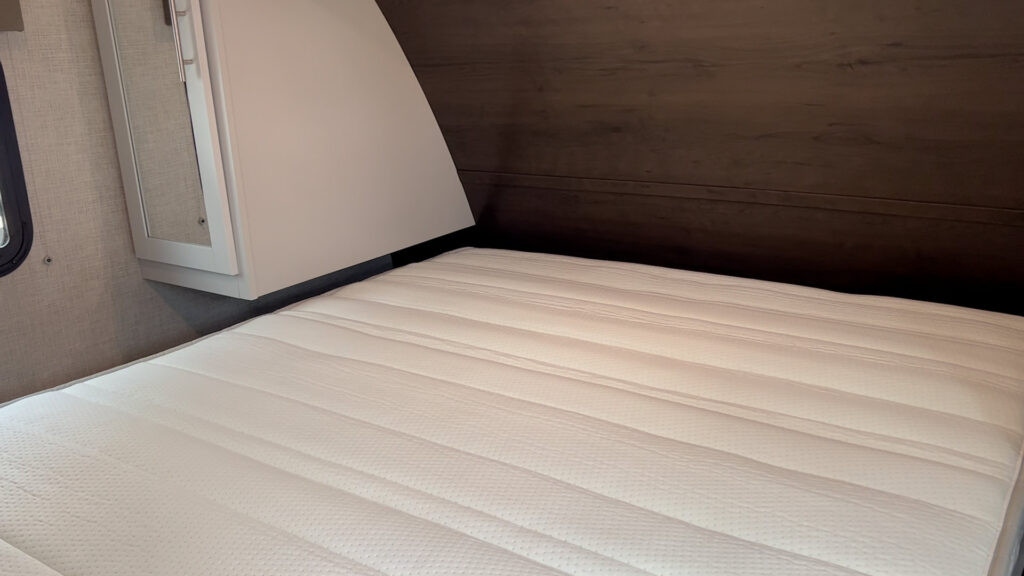 Nệm Zinus 8″ là một nâng cấp tuyệt vời