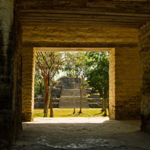 Tàn tích Maya Cahal Pech ở San Ignacio, Belize