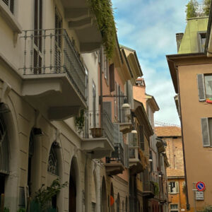 Khám phá Milan bằng cách đi bộ
