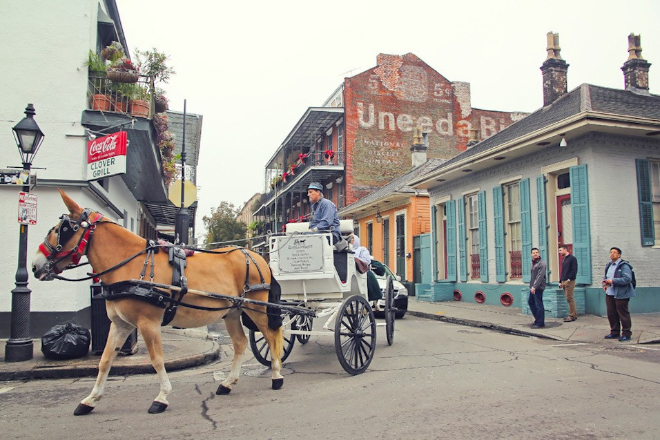 Vẻ đẹp quyến rũ của New Orleans thể hiện qua những con phố cổ kính và âm nhạc sôi động