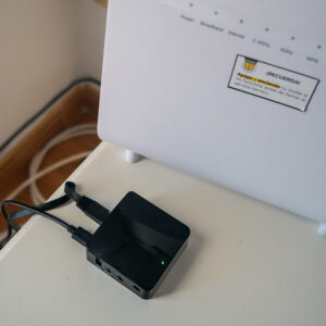 Router du lịch GL.iNet nhỏ gọn