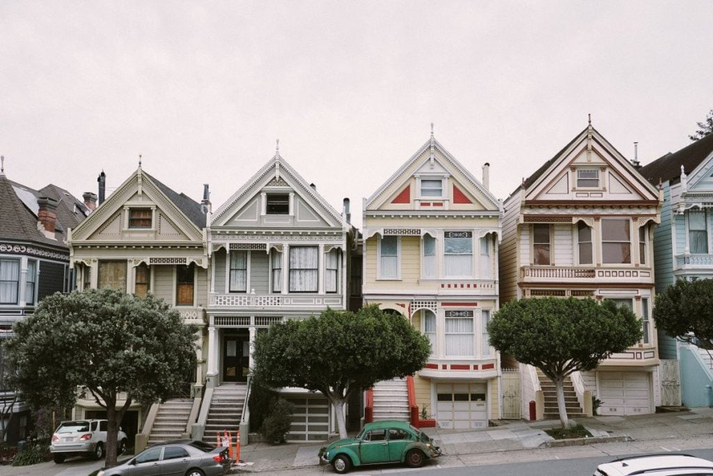Những ngôi nhà Painted Ladies nổi tiếng ở San Francisco