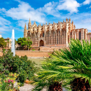 Nhà thờ Santa Maria of Palma (La Seu) ở Palma de Mallorca, Tây Ban Nha.