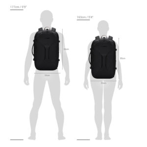 Pacsafe EXP45 với thiết kế đa năng, có thể xách như vali, đeo như balo hoặc mang như túi du lịch
