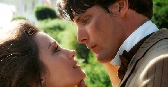 Christopher Reeve và Jane Seymour trong phim Somewhere in Time