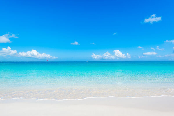 Bãi biển Grace Bay tuyệt đẹp ở Providenciales, điểm đến du lịch nổi tiếng