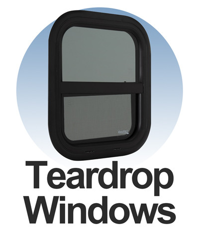 Cửa sổ Teardrop trên Travel Trailer
