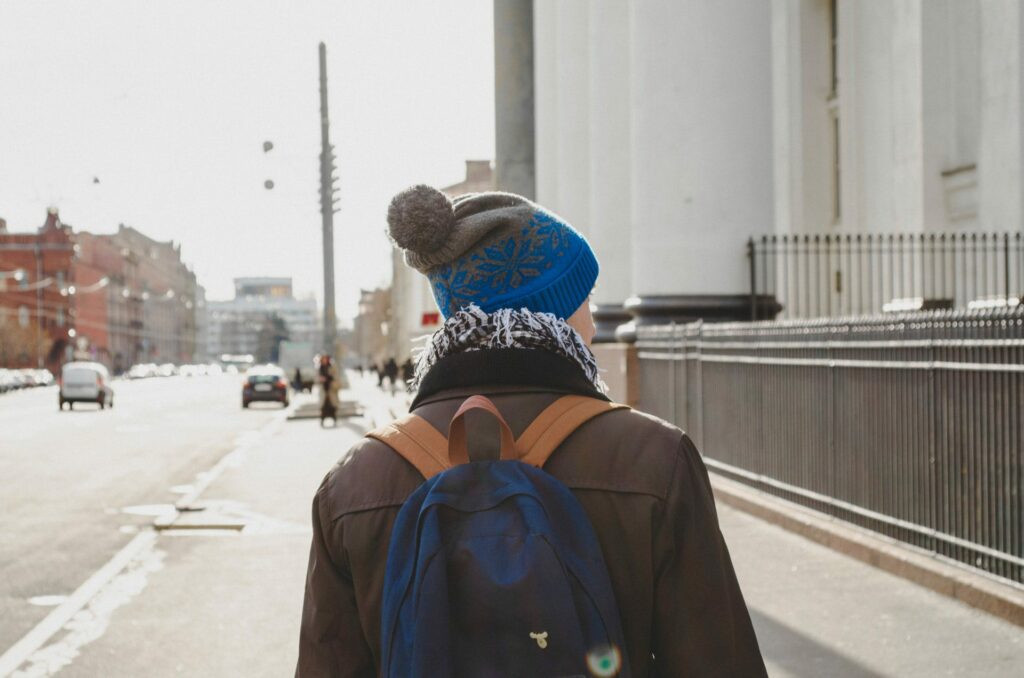 Người du lịch với ba lô