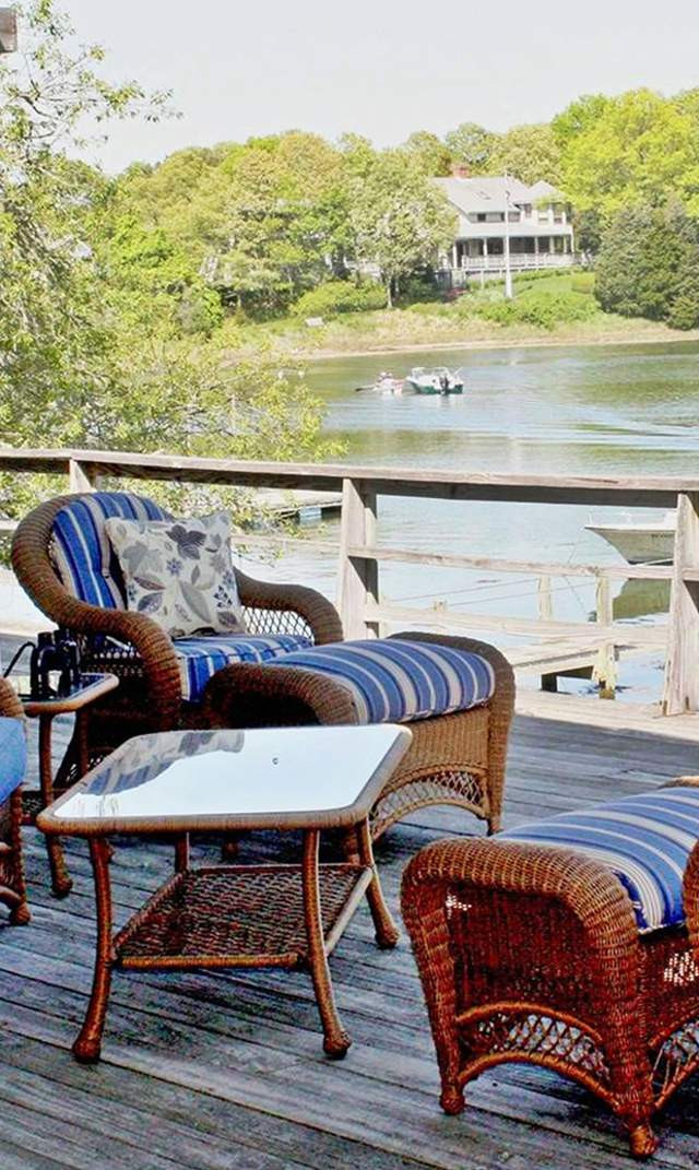 Hình ảnh một căn nhà cho thuê nguyên căn tại Cape Cod