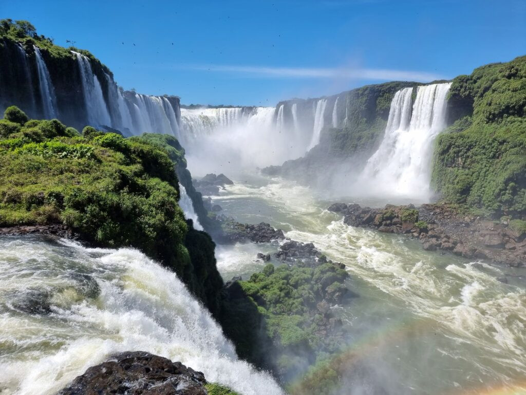 Tượng Chúa Cứu Thế ở Rio de Janeiro, biểu tượng của Brazil và một trong những kỳ quan thế giới